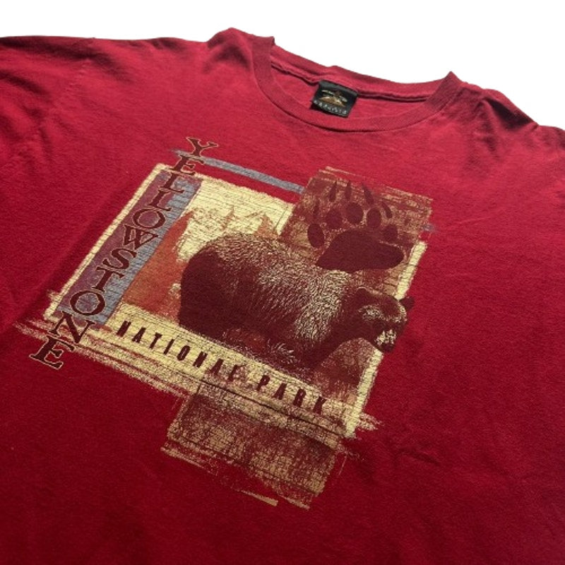 Yellowstone National Park Red T-Shirt Bear Graphic XL